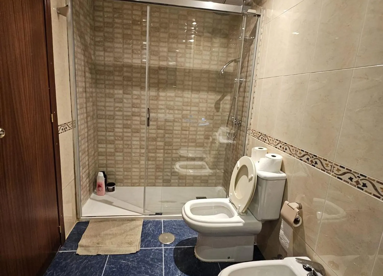 Preciosa Habitacion Centro Malaga Enfrente El Corte Ingles Estacion De Tren Y Metro La Mejor Zona De Malaga Casco Antiguo Ισπανία